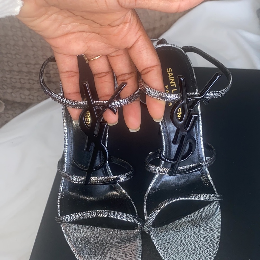 Yves Saint Laurent Heels
